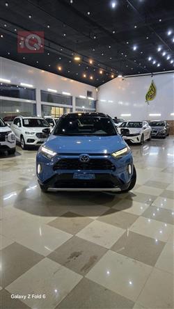 تۆیۆتا ڕاڤ 4